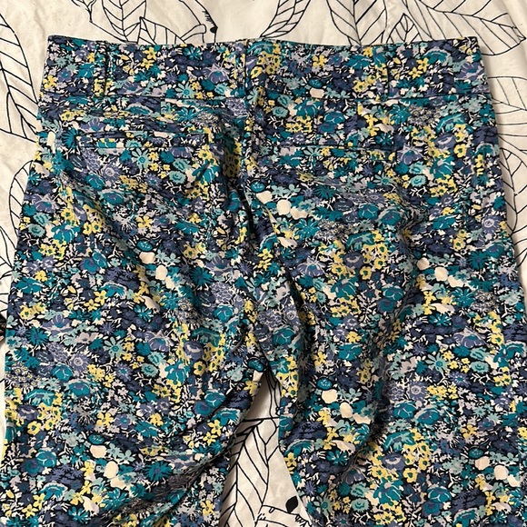Multicolor capris - Picture 5 of 5